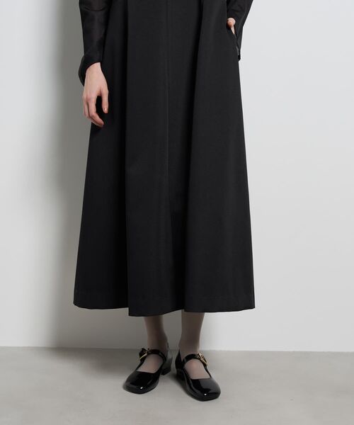 LANVIN en Bleu（ランバンオンブルー）の「マットサテンフレアワンピース（ワンピース・レディース・ブラック/オフホワイト・36/38）」の17枚目の写真