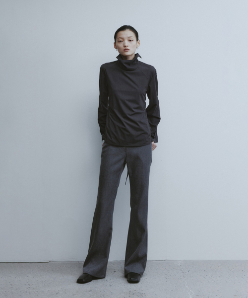 YOUTH(ユース)の「Bootcut Pants - Khaki(その他パンツ・レディース・その他・SMALL/MEDIUM)」の1枚目の写真