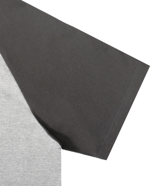 CACTUSDONUTMARKET(カクタスドーナツマーケット)の「SnackBar Raglan T-Shirt - Gray(Tシャツ/カットソー・メンズ・その他・MEDIUM/LARGE)」の4枚目の写真
