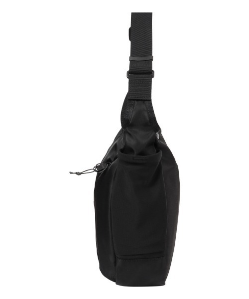 Samsonite Red（サムソナイトレッド）の「【SAMSONITE RED/サムソナイトレッド】 SAC'S BAR別注 バイアスジャック4D 2WAY SHOULDERBAG M（ショルダーバッグ・メンズ・ブラック・FREE）」の6枚目の写真