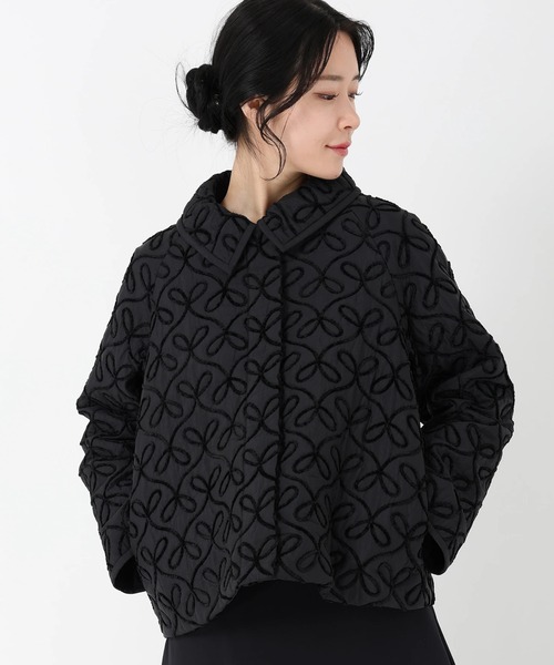 STRAWBERRY-FIELDS(ストロベリーフィールズ)の「リボンエフェクト(テーラードジャケット・レディース・オフホワイト/ブラック・2)」の3枚目の写真