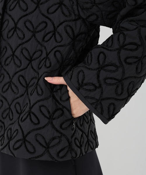 STRAWBERRY-FIELDS(ストロベリーフィールズ)の「リボンエフェクト(テーラードジャケット・レディース・オフホワイト/ブラック・2)」の9枚目の写真