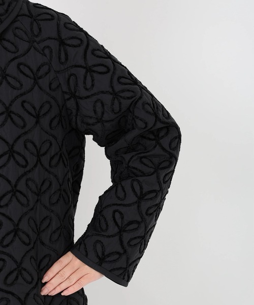 STRAWBERRY-FIELDS(ストロベリーフィールズ)の「リボンエフェクト(テーラードジャケット・レディース・オフホワイト/ブラック・2)」の8枚目の写真