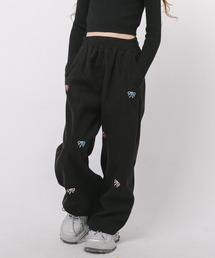 URBAN CHERRY（アーバンチェリー）の「リボン刺繍パンツ（スウェットパンツ）」