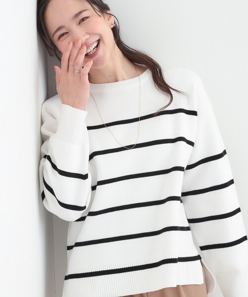 SHOO・LA・RUE（シューラルー）の「【S-LL/洗濯機可/体型カバー】大人世代も取り入れやすい スウェットライクニット（ニット/セーター・レディース・ネイビー/ピンク系/イエロー系その他/ホワイト系5・01/02/03/04）」の2枚目の写真