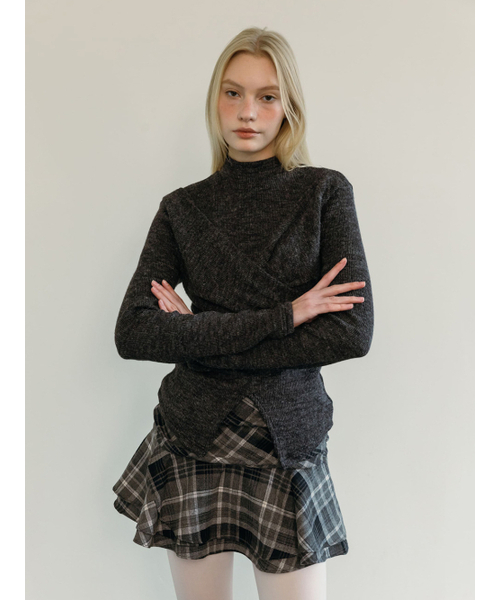 MOIFAIRE(モイフェア)の「CHECK FRILL SKIRT PANTS / BLACK(スカート・レディース・ブラック・SMALL/MEDIUM)」の2枚目の写真