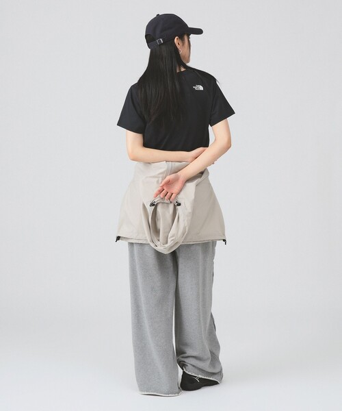 THE NORTH FACE（ザノースフェイス）の「【WEB限定】THE NORTH FACE / ショートスリーブ ES ビッグロゴティー（Tシャツ/カットソー・レディース・ブラック/ホワイト・LARGE/MEDIUM）」の9枚目の写真