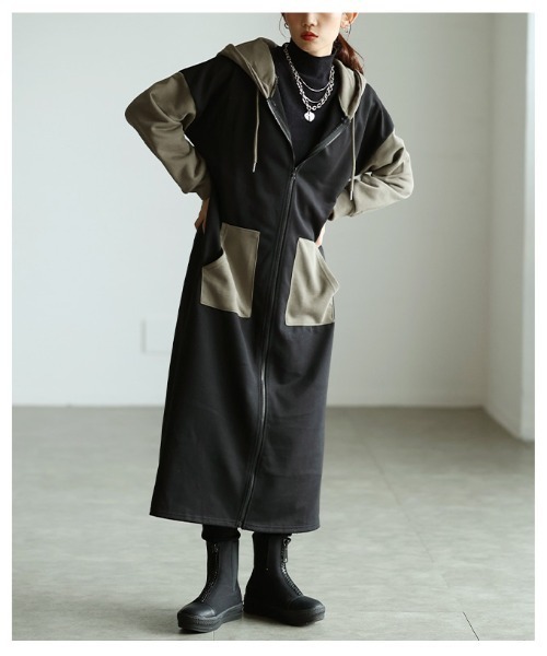 Sawa a la mode(サワアラモード)の「カラーブロックロングフーディ(ワンピース・レディース・ブラック・FREE)」の9枚目の写真