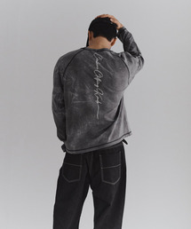 KINDS（カインズ）の「レタリングダイングナグランロングスリーブTシャツ_チャコール（Tシャツ/カットソー）」