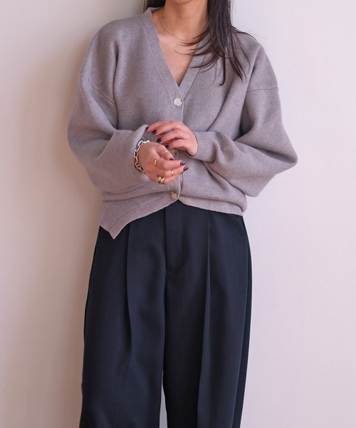 AKTE（アクテ）の「ボリュームニットカーディガン（カーディガン/ボレロ・レディース・ベビーピンク/ライトグレー・FREE）」の5枚目の写真