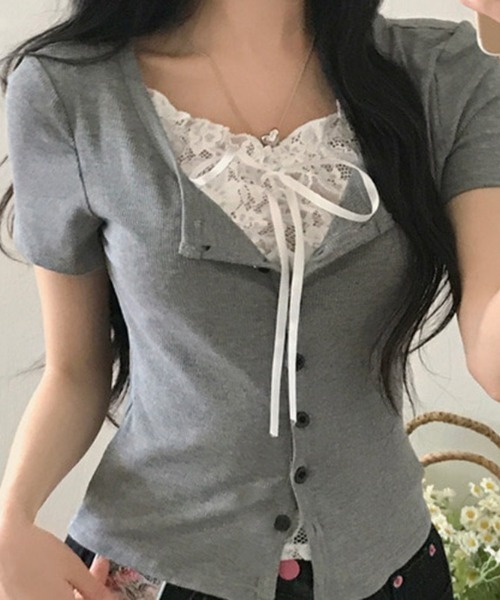 SHEPP(シープ)の「【26年春夏新作】レースリボンフェイクレイヤード半袖リブトップス(Tシャツ/カットソー・レディース・ホワイト/グレー・L/M)」の2枚目の写真