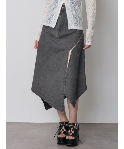 MURUA（ムルーア）の「【セットアップ対応】ウォッシュアシメラッフルZIPスカート（スカート・レディース・グレー/カーキ・1/2）」の2枚目の写真