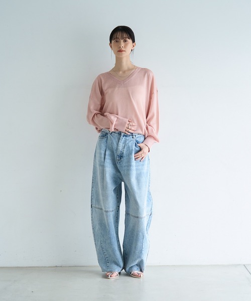 meilmada(メイルマダ)の「Vネックシアールーズニット(ニット/セーター・レディース・ライトベージュ/チャコールグレー/ピンク・FREE)」の17枚目の写真