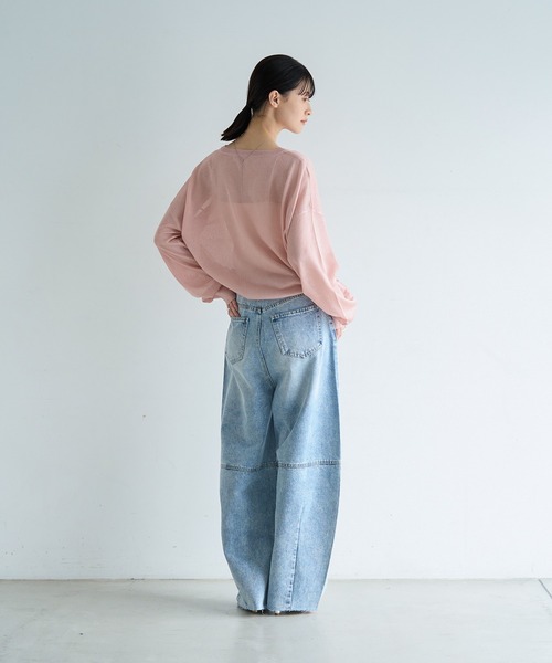 meilmada(メイルマダ)の「Vネックシアールーズニット(ニット/セーター・レディース・ライトベージュ/チャコールグレー/ピンク・FREE)」の13枚目の写真