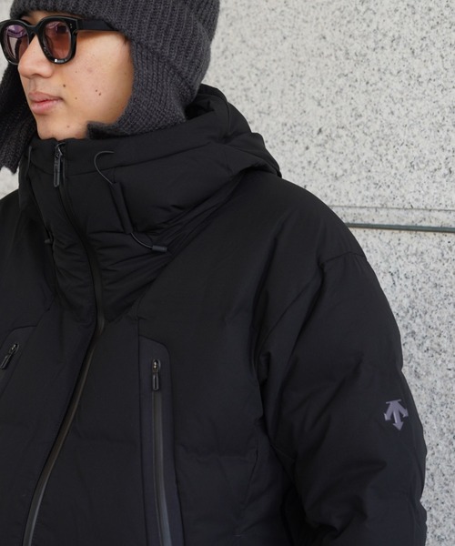 DESCENTE ALLTERRAIN（デサント　オルテライン）の「DESCENTE ALLTERRAIN/デサント オルテライン　OVERSIZED MOUNTAINEER  水沢ダウン オーバーサイズマウンテニア（ダウンジャケット/コート・メンズ・ブラック・X-LARGE/LARGE/MEDIUM/SMALL）」の19枚目の写真