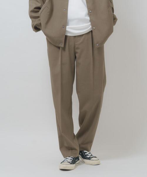 ITEMS URBANRESEARCH(アイテムズ アーバンリサーチ)の「『イージーケア/吸水速乾/接触冷感』高機能ドライタッチイージートラウザー(楽着シリーズ)(その他パンツ・メンズ・グレー/ベージュ/スミクロ/カーキ・LARGE/MEDIUM)」の12枚目の写真