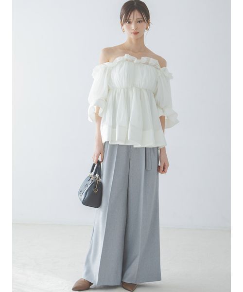 SNIDEL（スナイデル）の「スタイルアップベルティッドワイドパンツ（その他パンツ・レディース・オフホワイト/グレー/ブルー・1/0）」の3枚目の写真