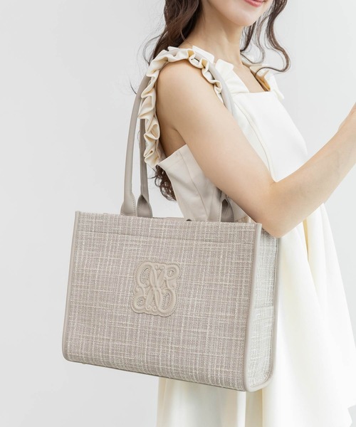 RANDA(ランダ)の「【A4対応】モノグラムデザイントートバッグ(トートバッグ・レディース・アイボリー/ブラック/グレイッシュベージュ・FREE)」の3枚目の写真