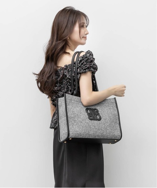 RANDA(ランダ)の「【A4対応】モノグラムデザイントートバッグ(トートバッグ・レディース・アイボリー/ブラック/グレイッシュベージュ・FREE)」の8枚目の写真