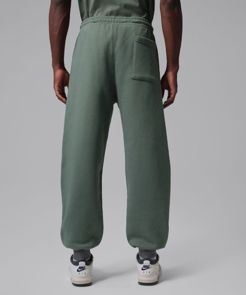 JORDAN BRAND(ジョーダンブランド)の「ジョーダン JORDAN ジョーダン BRK GFX パンツ(スウェットパンツ・メンズ・アーミー・S/M/L/XL/SS/2XL/3XL)」の2枚目の写真