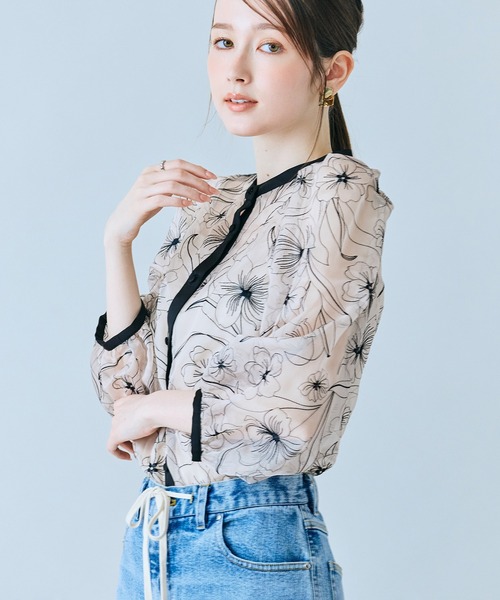 Audie a Muses(オーディアミューズ)の「シアー刺繍バイカラーダブルリボンブラウス(シャツ/ブラウス・レディース・ブラック/ベージュ・38/40/42)」の7枚目の写真