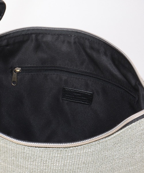 ikka(イッカ)の「雑材シート2WAYジップショルダーバッグ(ショルダーバッグ・レディース・グレー/オフホワイト/ブルー系/オレンジ・FREE)」の9枚目の写真