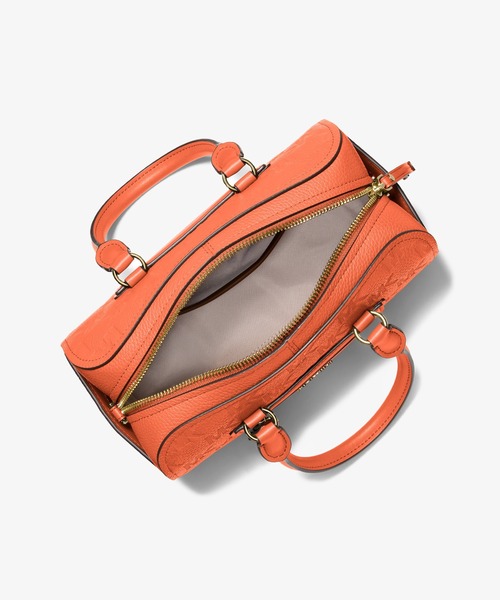 MICHAEL KORS(マイケルコース)の「JET SET TRAVEL ロゴエンボス レザー ダッフル クロスボディ エクストラスモール(ショルダーバッグ・レディース・オレンジ系・FREE)」の3枚目の写真