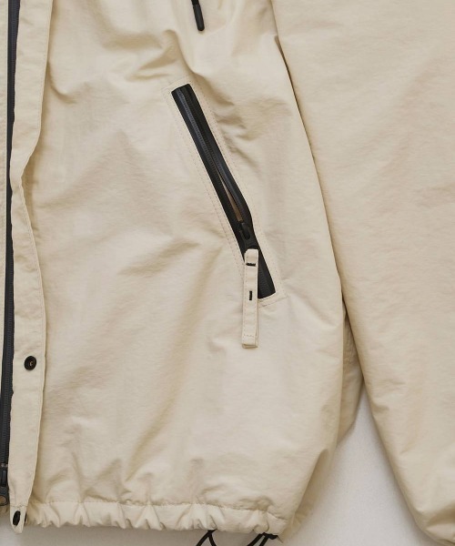 TODAYFUL（トゥデイフル）の「TODAYFUL Hoodie Puff Jacket（ブルゾン・レディース・ブラック/ベージュ・38/36）」の4枚目の写真