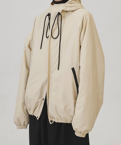 TODAYFUL（トゥデイフル）の「TODAYFUL Hoodie Puff Jacket（ブルゾン・レディース・ブラック/ベージュ・38/36）」の5枚目の写真