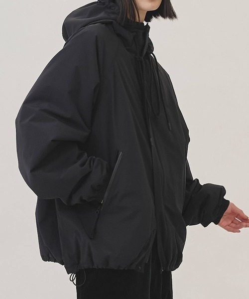 TODAYFUL(トゥデイフル)の「TODAYFUL Hoodie Puff Jacket(ブルゾン・レディース・ブラック/ベージュ・38/36)」の15枚目の写真