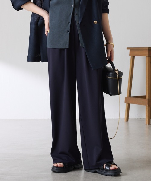 COLLAGE GALLARDAGALANTE（コラージュガリャルダガランテ）の「イージースラックス（スラックス・レディース・グレイッシュベージュ/ネイビー・FREE）」の15枚目の写真