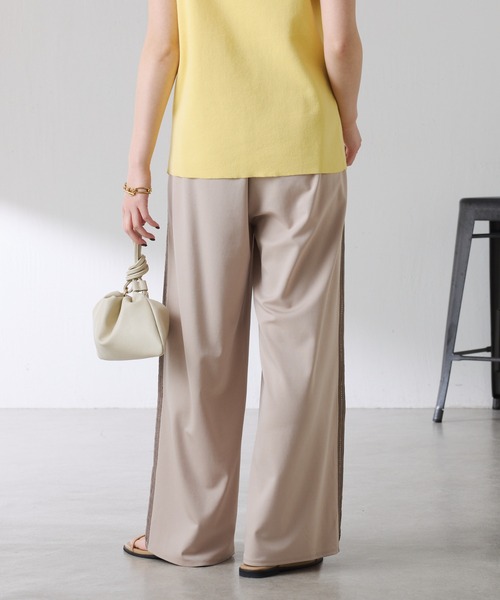 COLLAGE GALLARDAGALANTE（コラージュガリャルダガランテ）の「イージースラックス（スラックス・レディース・グレイッシュベージュ/ネイビー・FREE）」の7枚目の写真