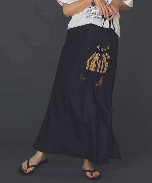 Gready Brilliant（グレディブリリアン）の「ＬＵＡＣＥバイアスフレアスカート（スカート・レディース・ブラック/アイボリー/モカ・38/36）」の15枚目の写真