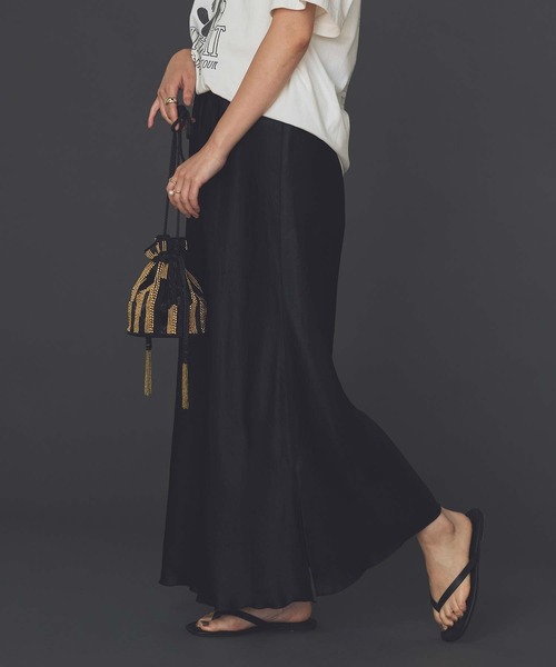 Gready Brilliant（グレディブリリアン）の「ＬＵＡＣＥバイアスフレアスカート（スカート・レディース・ブラック/アイボリー/モカ・38/36）」の7枚目の写真