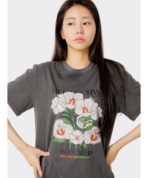 TEENY TIGER(ティーニータイガー)の「ムグンファピグメントTシャツ(Tシャツ/カットソー・レディース・その他・LARGE/MEDIUM/X-LARGE)」の1枚目の写真