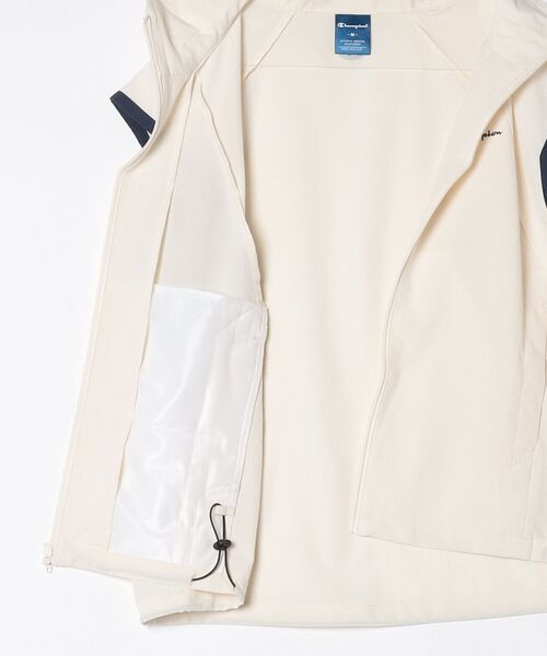 Champion（チャンピオン）の「チャンピオン  ZIP VEST（ベスト・レディース・ベージュ/ネイビー・M/L）」の3枚目の写真