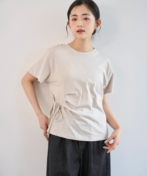 mil(ミル)の「【コットン100%】 アシメデザイン サイドリボン Tシャツ 【587247】(Tシャツ/カットソー・レディース・オフホワイト/ブラック/サンドベージュ・ONESIZE)」の6枚目の写真