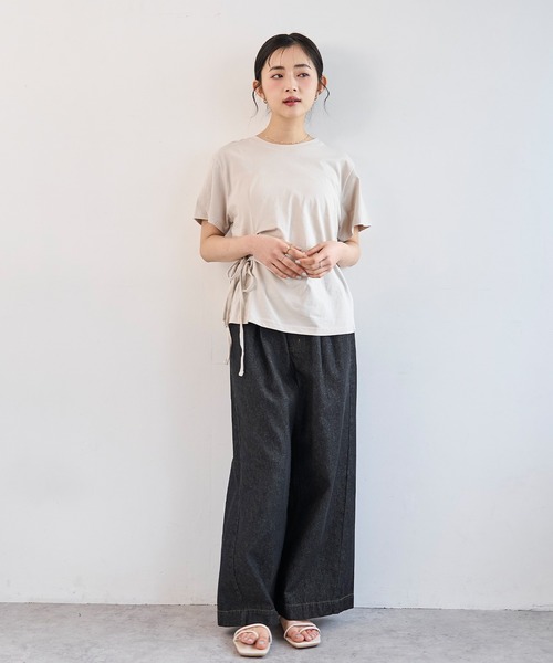 mil(ミル)の「【コットン100%】 アシメデザイン サイドリボン Tシャツ 【587247】(Tシャツ/カットソー・レディース・オフホワイト/ブラック/サンドベージュ・ONESIZE)」の7枚目の写真