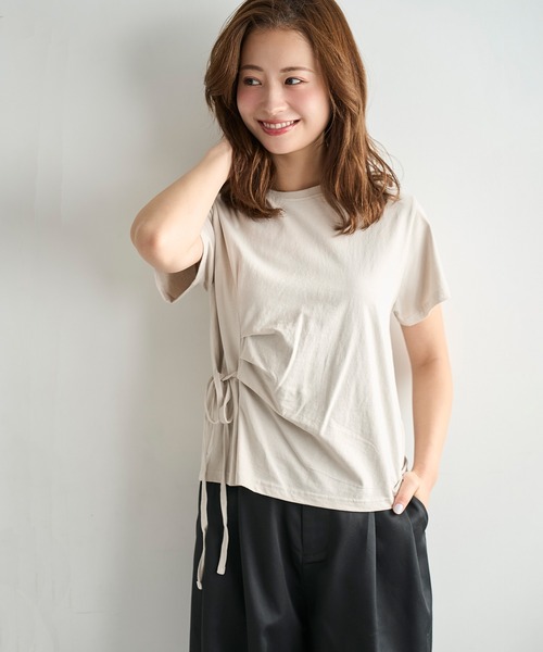 mil(ミル)の「【コットン100%】 アシメデザイン サイドリボン Tシャツ 【587247】(Tシャツ/カットソー・レディース・オフホワイト/ブラック/サンドベージュ・ONESIZE)」の11枚目の写真