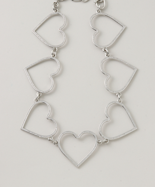 BASICKS(ベイシックス)の「BASICKS / ベイシックス Gold Heart Mega Necklace(ネックレス・レディース・ゴールド/シルバー・FREE)」の2枚目の写真