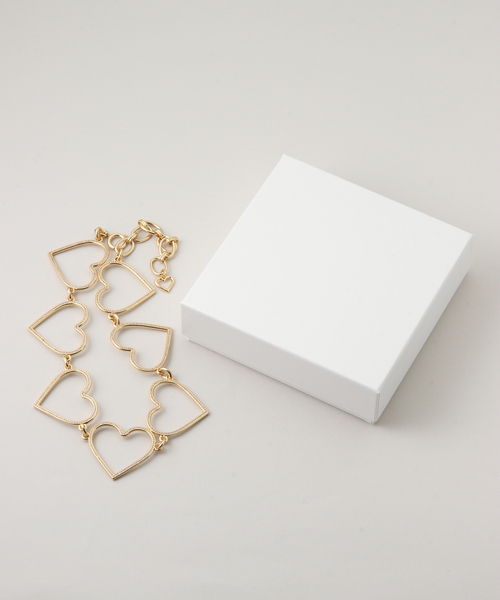 BASICKS(ベイシックス)の「BASICKS / ベイシックス Gold Heart Mega Necklace(ネックレス・レディース・ゴールド/シルバー・FREE)」の3枚目の写真