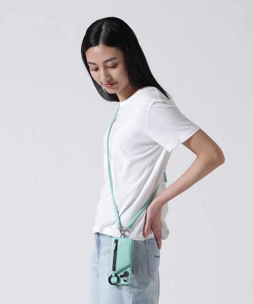 ajew（エジュー）の「ajew/エジュー/別注【ひも付き】iPhone17/17Pro（スマホケース/カバー・レディース・ブラック/グレー系その他/アクア・1/2）」の9枚目の写真