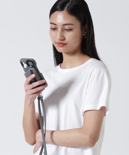 ajew（エジュー）の「ajew/エジュー/別注【ひも付き】iPhone17/17Pro（スマホケース/カバー・レディース・ブラック/グレー系その他/アクア・1/2）」の13枚目の写真