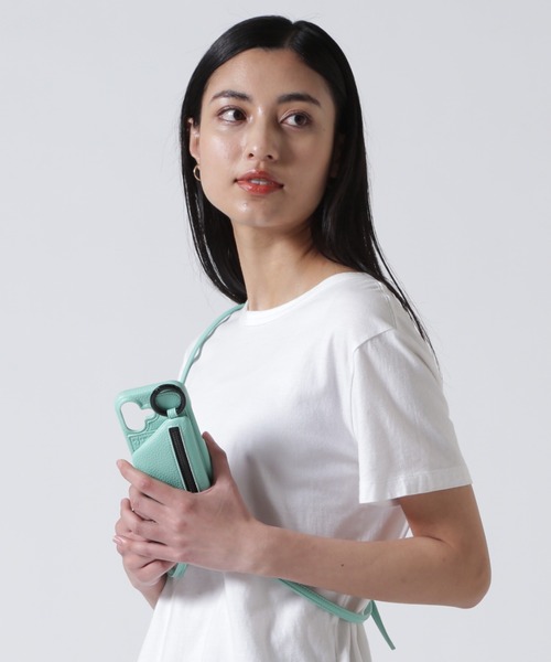 ajew（エジュー）の「ajew/エジュー/別注【ひも付き】iPhone17/17Pro（スマホケース/カバー・レディース・ブラック/グレー系その他/アクア・1/2）」の4枚目の写真