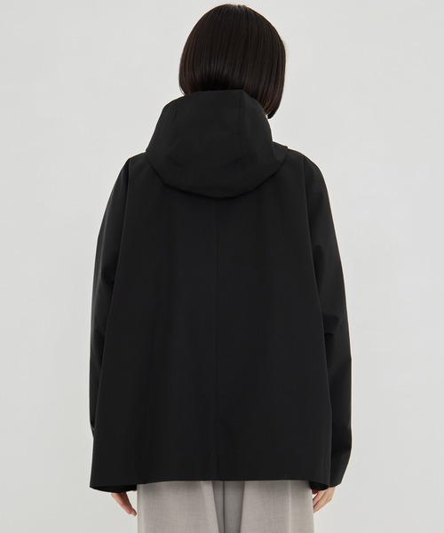 VACHEMENT(ヴァシュモン)の「【VACHEMENT/ヴァシュモン】リサイクルナイロンタスランレイヤードブルゾン(ブルゾン・レディース・ブラック/ライトベージュ・FREE)」の9枚目の写真