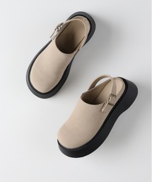 Right-on（ライトオン）の「【HONEYSUCKLE ROSE】厚底サボシューズ (プラットフォーム / バックストラップ / スムース調)（その他シューズ）」