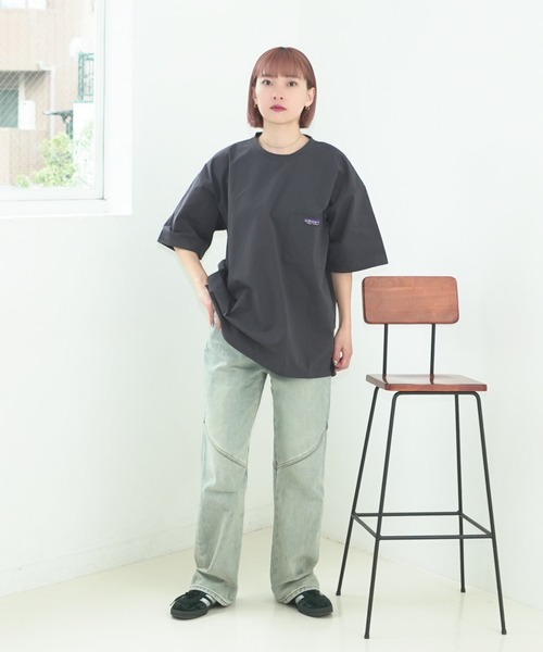 ragged mountain(ラギットマウンテン)の「【RAGGED MOUNTAIN/ラギットマウンテン】【驚きの軽さ・エアライト】BARTLETT/バートレット オーバーサイズ ポケットTシャツ ストレッチ・速乾 涼しい・ベタつかない 吸汗(Tシャツ/カットソー・メンズ・チャコールグレー/ブラック/カーキ/ネイビー・X-LARGE/LARGE/MEDIUM)」の17枚目の写真