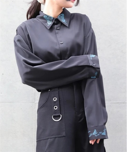 REZEN(リゼン)の「蝶刺繍シャツ(シャツ/ブラウス・メンズ・ライトグレー/ターコイズブルー/ローズ・LARGE/MEDIUM)」の4枚目の写真