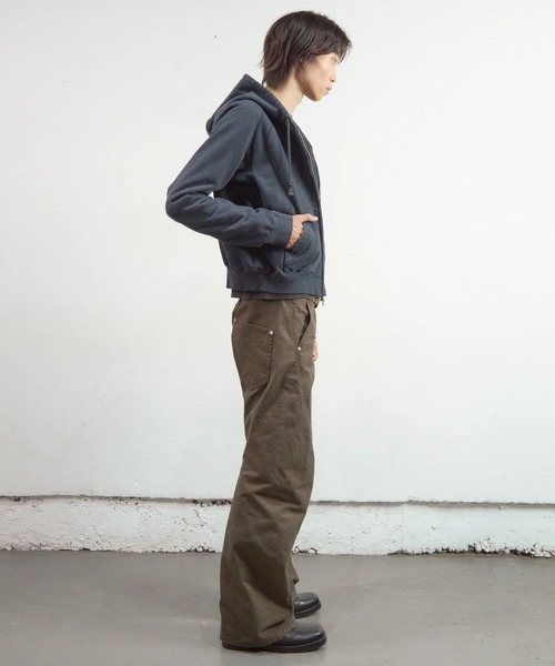 NVRFRGT(ネヴァーフォーゲット)の「【NVRFRGT】PANELED ZIP UP HOODIE(パーカー・メンズ・チャコールグレー/モカ・2/1)」の5枚目の写真