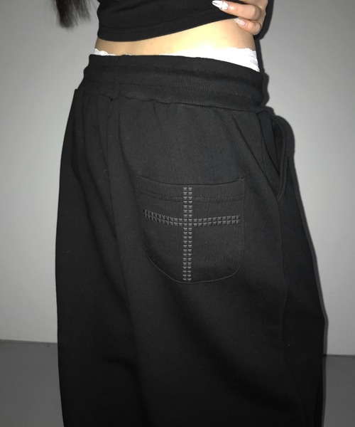 THEAIRTOWN(ジエアタウン)の「go square jogger pt(スウェットパンツ・レディース・ブラック/ホワイト・FREE)」の18枚目の写真
